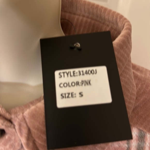 KGSB Collection Soft Flannel Plaid & Corduroy Mix Button Up Raw Hem Shirt Jacket - Picture 3 of 7